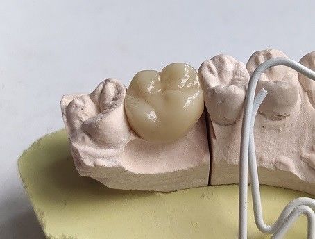 Зубы Zirconia фарфора кубические
